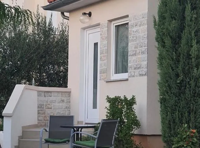 Antonella アパート