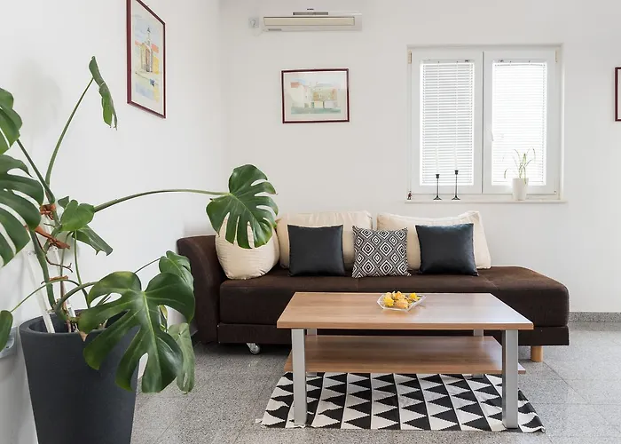 Antonella アパート